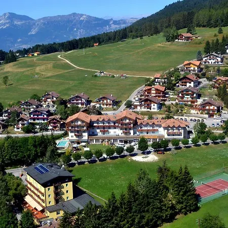 Alpen Eghel Hotel 3*