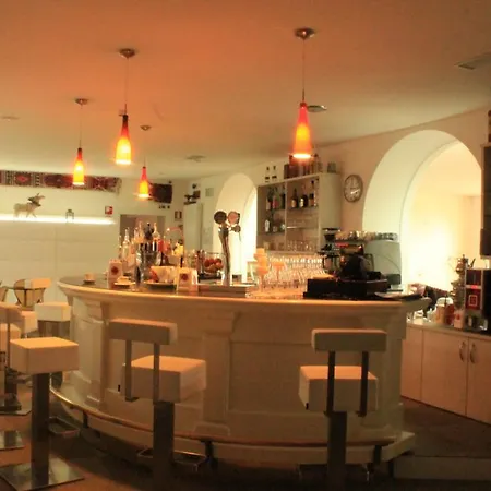 Alpen Eghel Hotel 3*