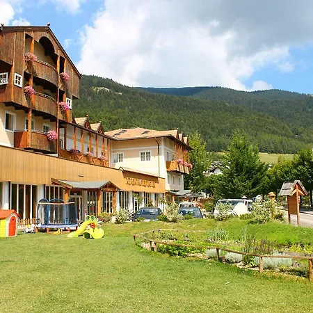 Alpen Eghel 3* Folgaria
